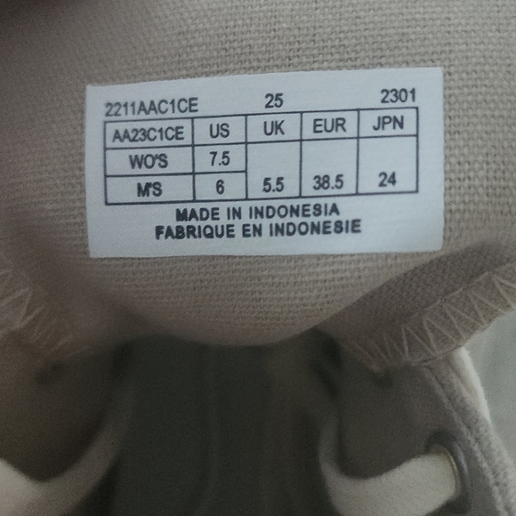 PF Flyers with removable chain size 7.8 new - Picture 8 of 11